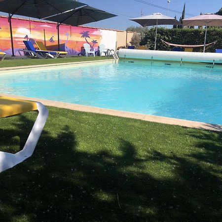 Hotel Des 4 Vents "Esprit Camargue" Aigues-Mortes Bagian luar foto