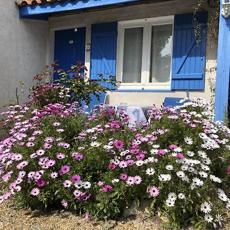 Hotel Des 4 Vents "Esprit Camargue" Aigues-Mortes Bagian luar foto