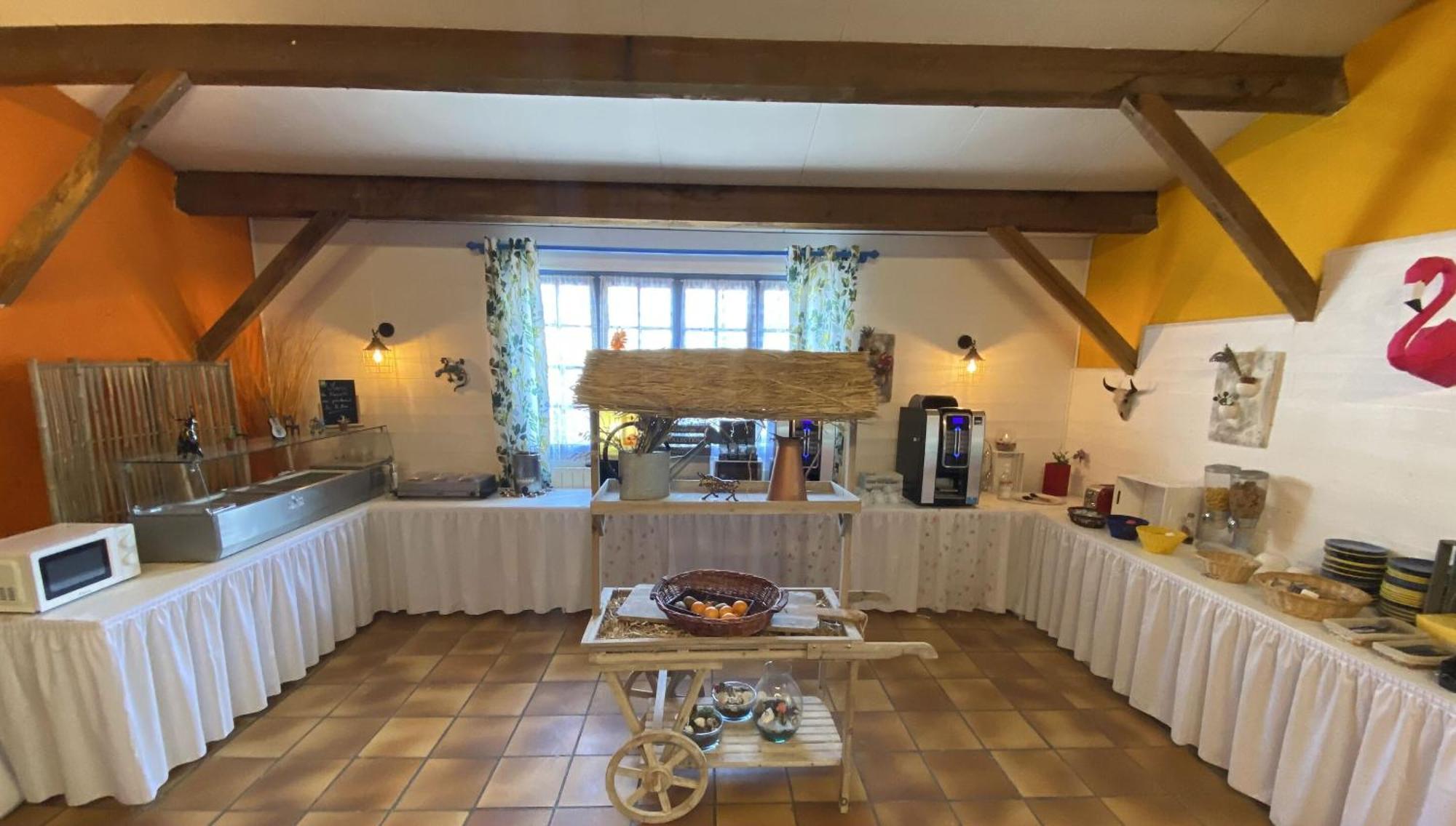 Hotel Des 4 Vents "Esprit Camargue" Aigues-Mortes Bagian luar foto