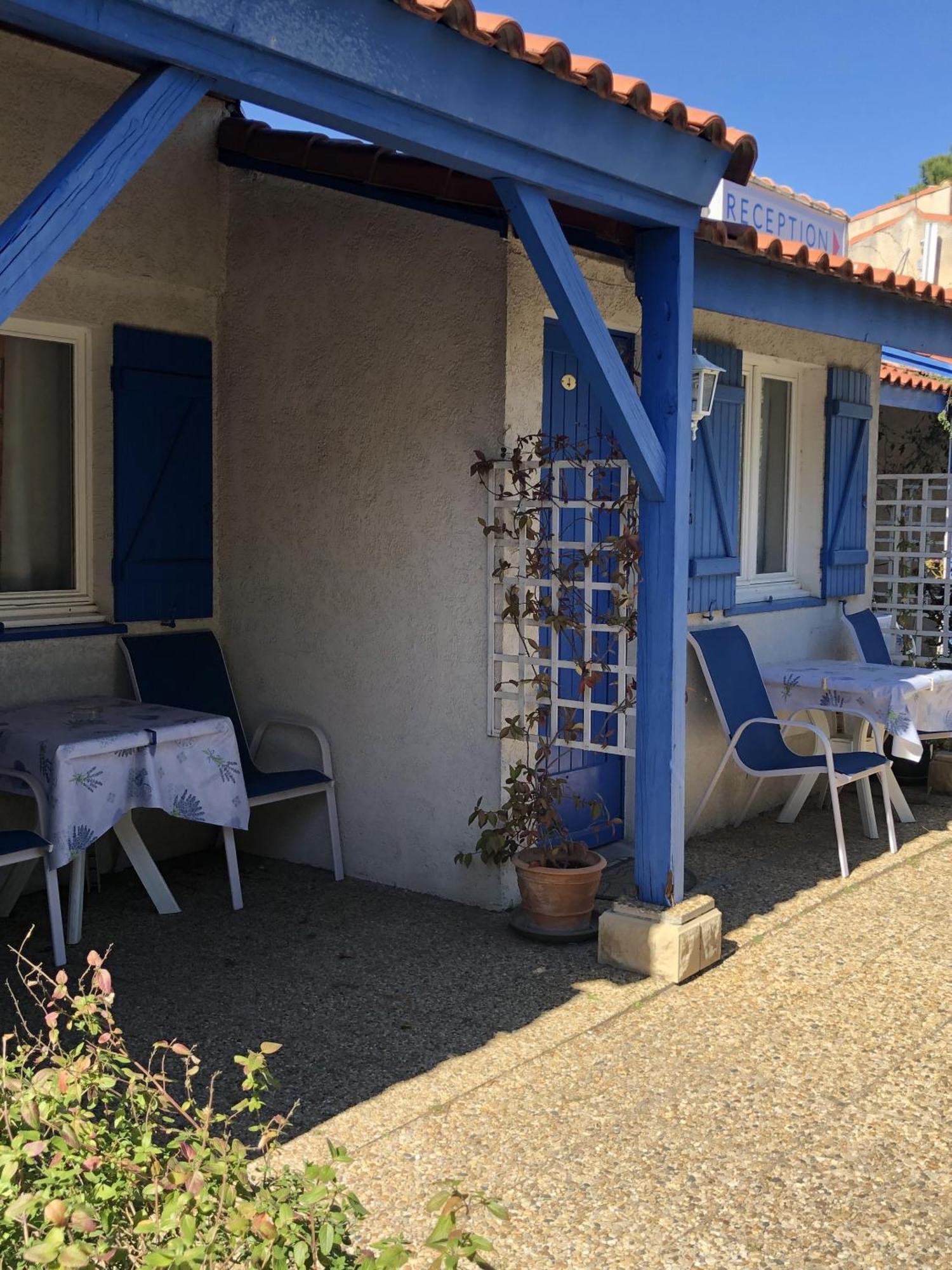 Hotel Des 4 Vents "Esprit Camargue" Aigues-Mortes Bagian luar foto