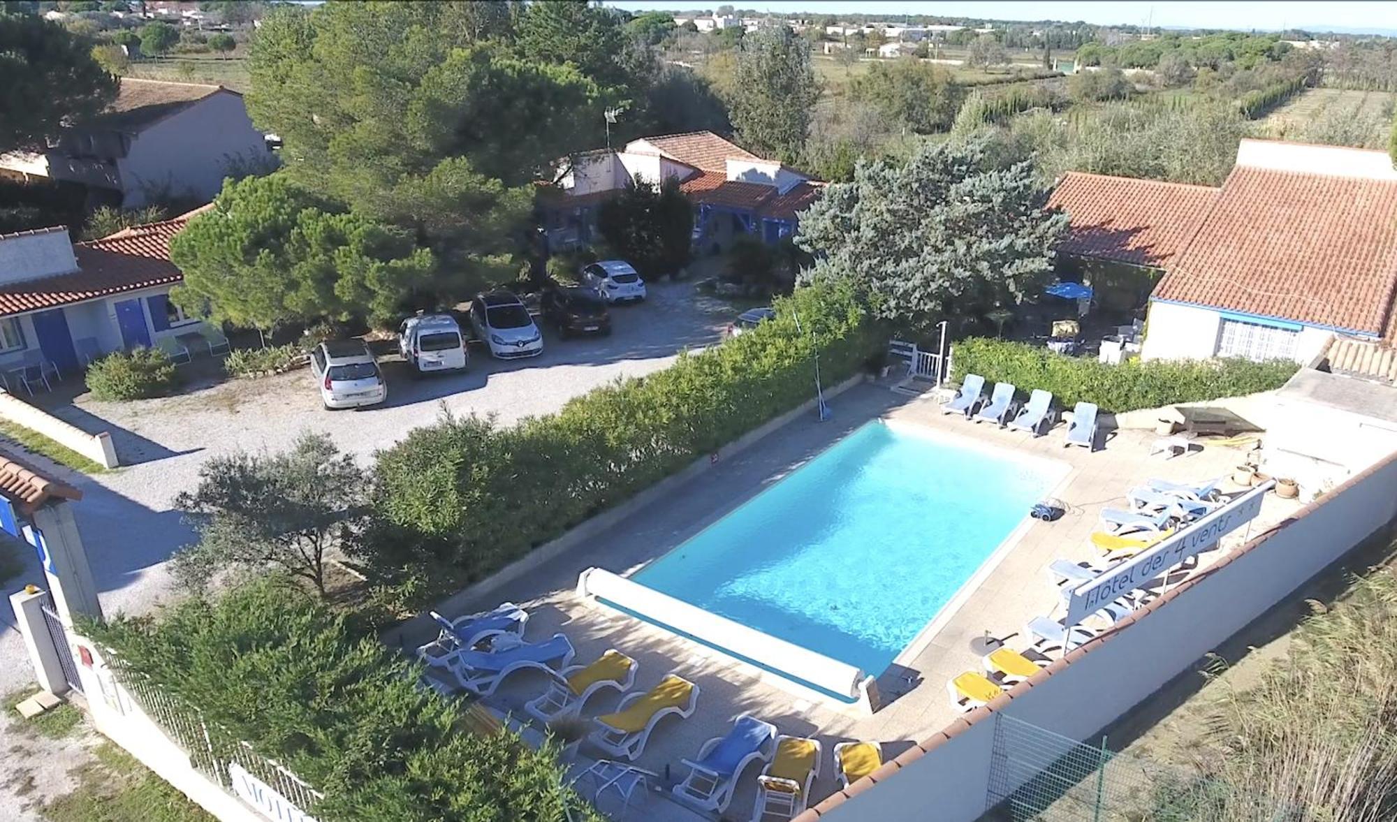 Hotel Des 4 Vents "Esprit Camargue" Aigues-Mortes Bagian luar foto